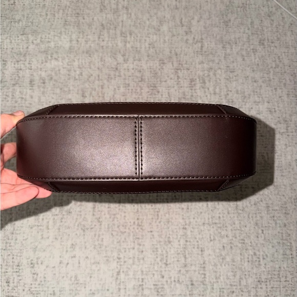 BRAND NEW Michael Kors Preston Small Suede Crescent Shoulder Bag - Picture 5 of 8